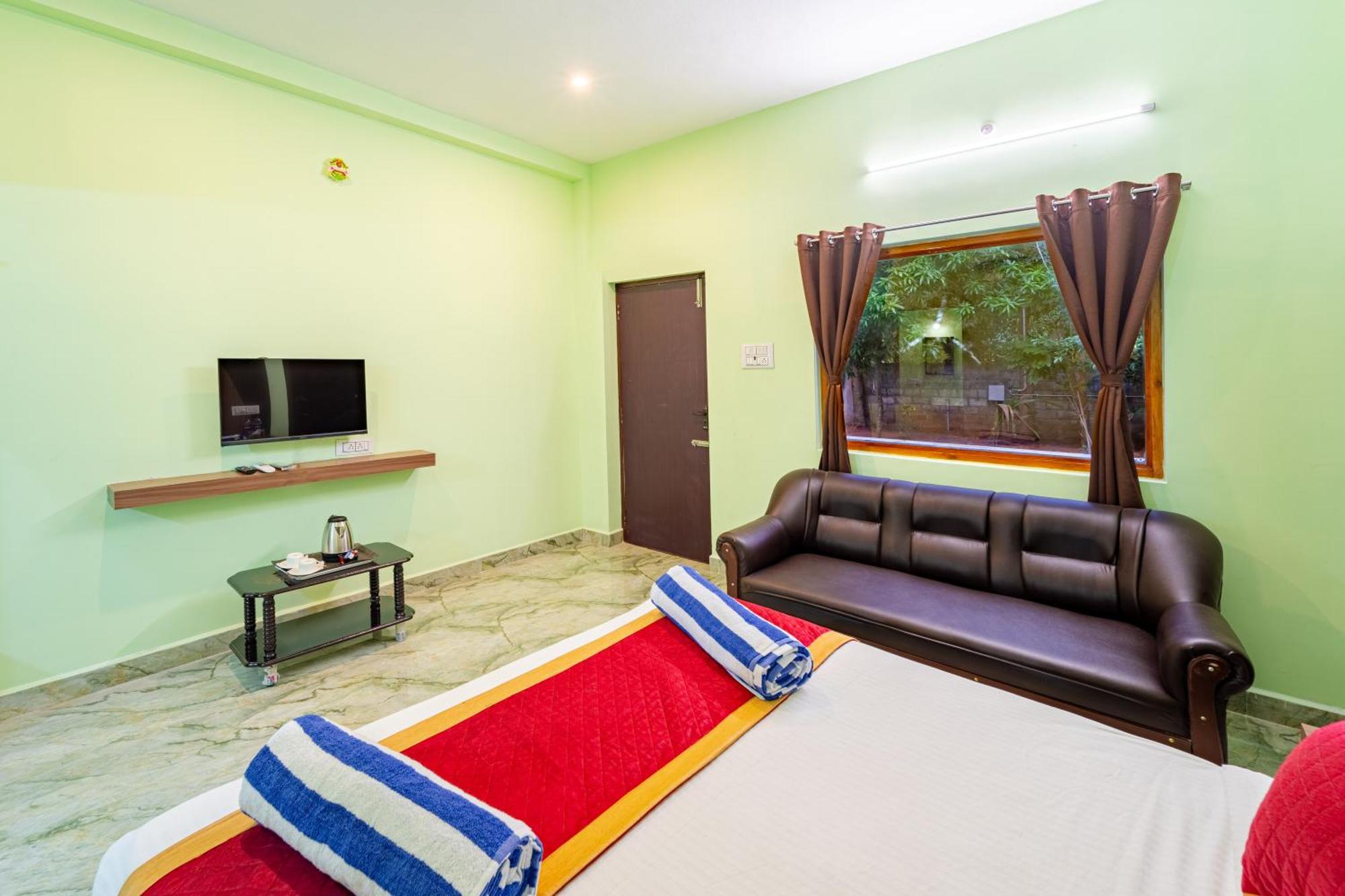 Hotel De Jardin Pondicherry With Swimming Pool ภายนอก รูปภาพ